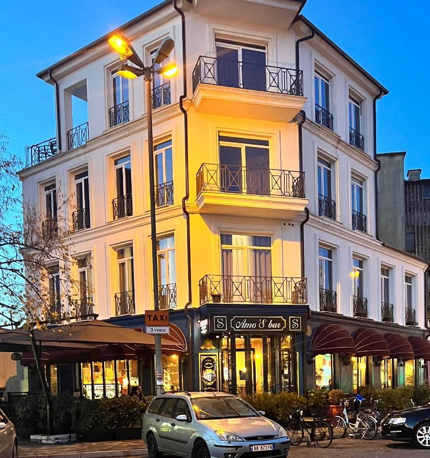 Amo'S Hotel Shkodër Extérieur photo
