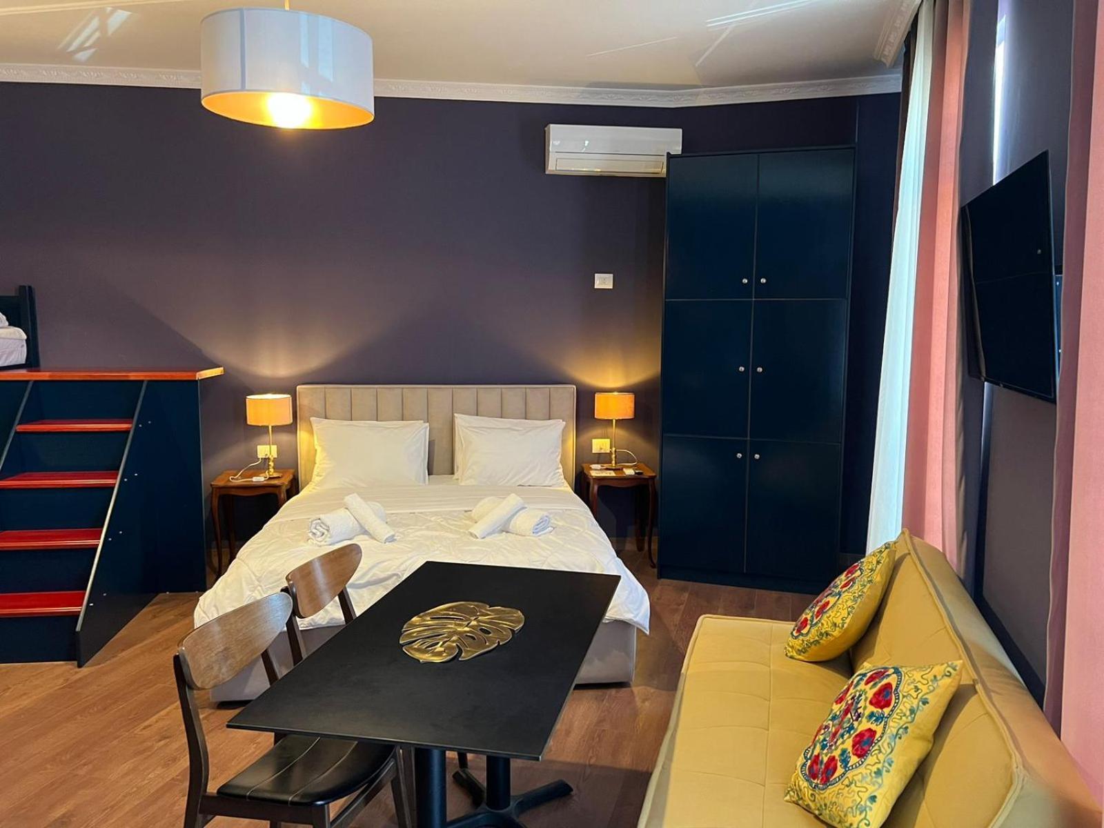 Amo'S Hotel Shkodër Extérieur photo